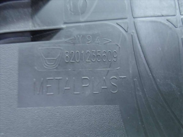 Dacia Dokker Sol Arka Paçalık Ambalajsız Ürün Orjinal 8201235609 YP