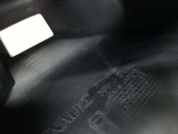 Renault Megane 3 HB Coupe Sağ Ön Paçalık Orjinal A.Ü. 7711425264 YP [D-B-130]