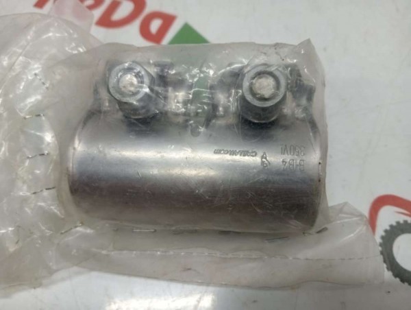 Renault Clio 2-3 Dacia Logan Sandero 2 Egzoz Kelepçesi Manşon 208251239R Orjinal YP [D-B-130]