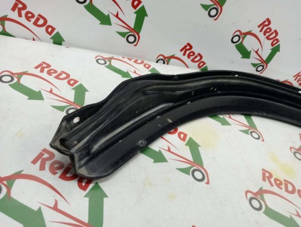 Isuzu NPR 3D Sağ Ön Çamurluk Ağzı Bakalit Fitili Dodik Komple CP