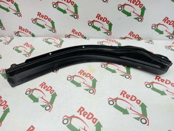 Isuzu NPR 3D Sol Ön Çamurluk Ağzı Bakalit Fitili Dodik Komple CP