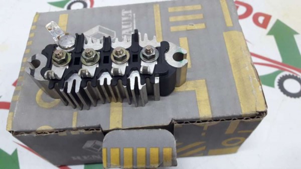 Renault R21 R25 Diyot Terminali Orj 7701030813 YP [D-E-120]