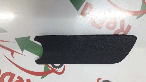 Hyundai İ20 Orta Konsol El Fren Kapağı 84617-Q0000 SP YP(C-C-120)