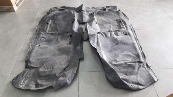 Renault Fluence Taban Halısı 749024816R CP