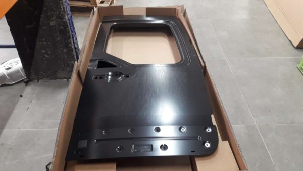 Renault Master 3 Sağ Arka Bagaj Kapağı 901001911R YP