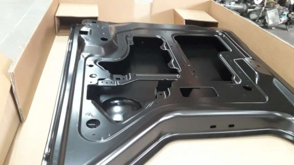 Renault Master 3 Sağ Arka Bagaj Kapağı 901001911R YP