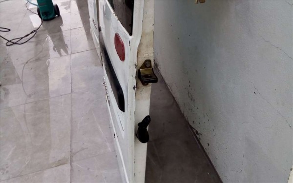 Renault Master 2 Sol arka kapı CP