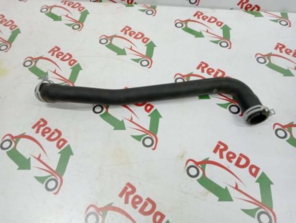 Ford Focus 2 C-Max 1.8 Radyatör Üst Giriş Hortumu 3M5H-8260-MD ORJİNAL YP [B-D-130]