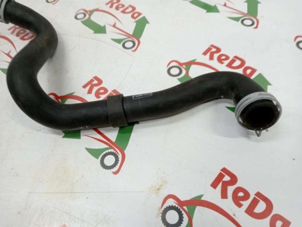 Ford Focus 2 C-Max Radyatör Üst Hortumu 3M5H-8260-BK ORJİNAL YP [B-D-130]