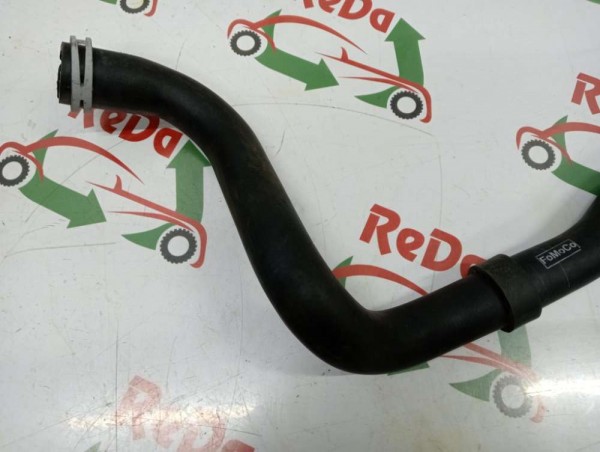 Ford Focus 2 C-Max Radyatör Üst Hortumu 3M5H-8260-BK ORJİNAL YP [B-D-130]