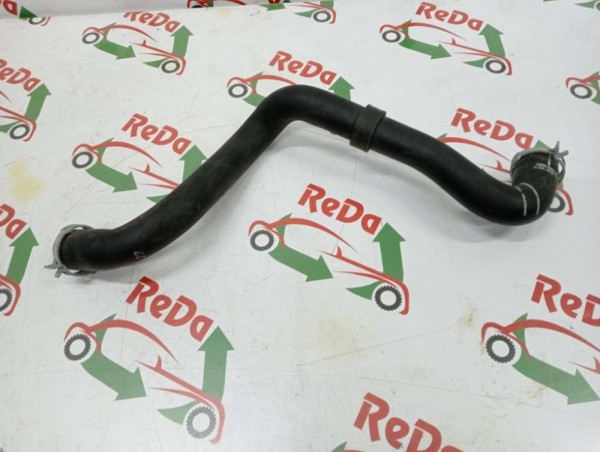 Ford Focus 2 C-Max Radyatör Üst Hortumu 3M5H-8260-BK ORJİNAL YP [B-D-130]