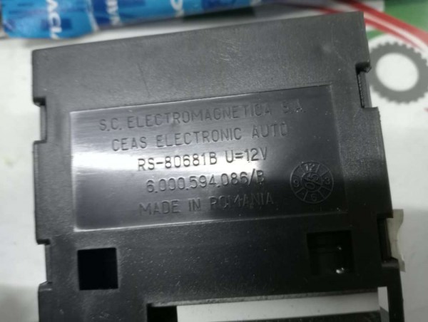 Dacia Pick-Up Zaman Saati Göstergesi 6001545625 YP (JB-130)