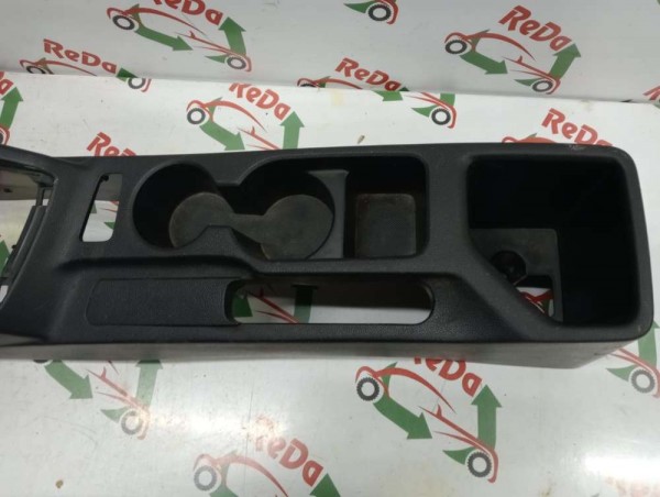 Hyundai İ20 Ara Taban Konsolu 84611-C8000 CP (KE-110)