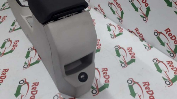 Hyundai İ20 Bayon Orta Ara Konsol 84610-Q0050 SP YP (KA-120)