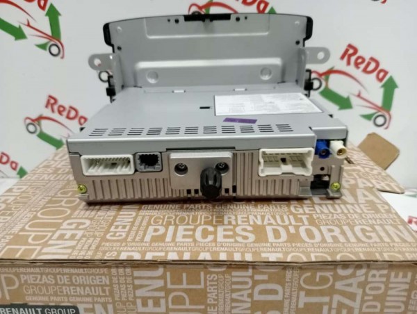 Renault Captur Trafic 2 Double Ekran Navigasyonlu Orjnal Sıfır [281158722R] YP [G-F-130]