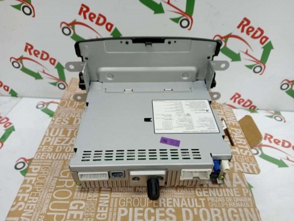 Renault Captur Trafic 2 Double Ekran Navigasyonlu Orjnal Sıfır [281158722R] YP [G-F-130]