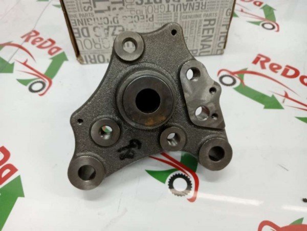 Renault Trafic 2 Sağ Arka Aks Taşıyıcı 8200050016 Orjinal YP (BH-120)