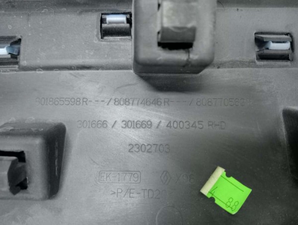 Renault Clio 4 Ön Sağ Kapı Bandı [801865598R] CP [F-A-120]