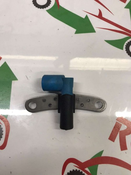 R19 MEGANE CLİO KRANK SENSÖRÜ KAPTÖRÜ 8200647557 CP (D-E-120)