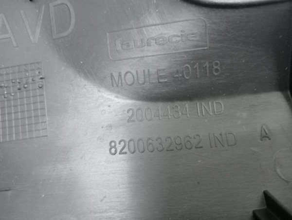 Renault Scenic 2 Sağ Ön Çamurluk Bandı Dodik 8200632962 YP (DI-109)