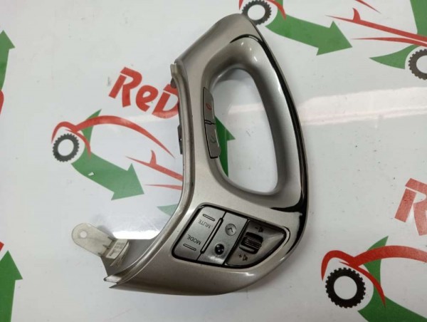 Hyundai İX35 Direksiyon Kumanda Kontrol Svici Düğmesi Sol 96700-2S300 CP [B-A-120]
