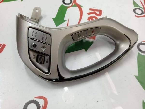 Hyundai İX35 Direksiyon Kumanda Kontrol Svici Düğmesi Sol 96700-2S300 CP [B-A-120]