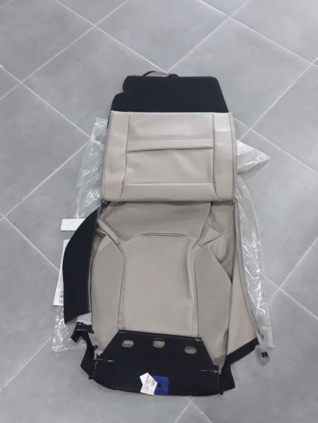 Renault Megane 4 Sedan Sağ Ön Sırt Kılıfı ERK Orj. YP 876208749R (A1-A140)