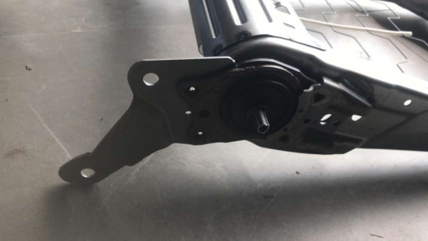 DUSTER LOGAN SANDERO2 SOL ÖN KOLTUK SIRT İSKELETİ 876514304R YP (IA-110)