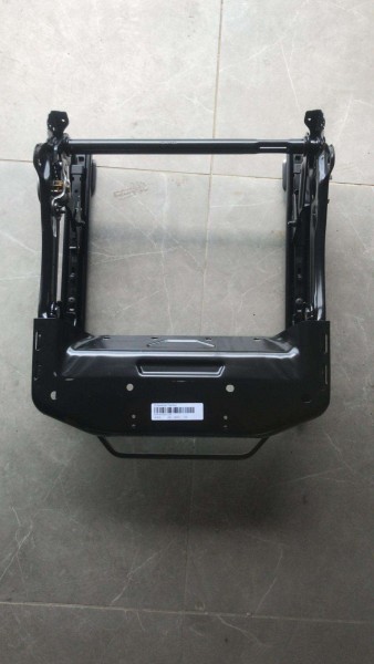 NİSSAN QASHQAİ RENAULT KADJAR SAĞ ÖN KOLTUK ALT SACI MİNDER KARKASI 873014EB1A YP (A1-A110)