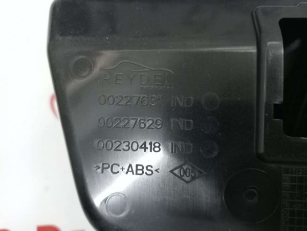 Renault Captur Üst Torpido Gözü Ve Kapağı Yuvası 00227631 YP [C-A-110]