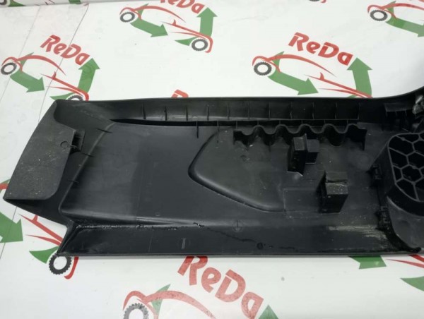 Ford Fiesta Sağ Ön Koltuk Bakaliti [8A61-A600B12-B] CP HP (KD-130)