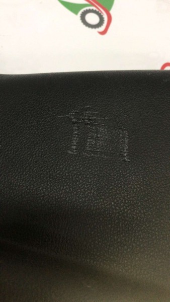 RENAULT MEGANE 4 SAĞ ÖN KOLTUK KAPLAMA BAKALİTİ 1339457X CP HP (KD-130)