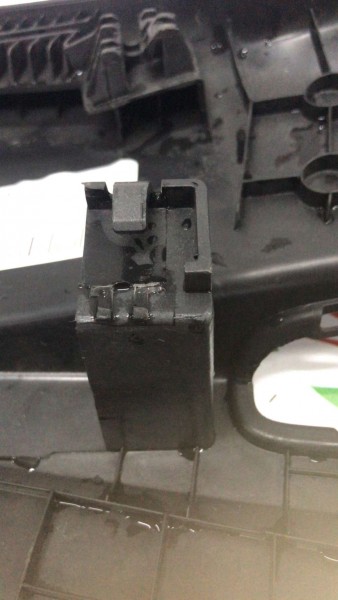 RENAULT MEGANE 4 SAĞ ÖN KOLTUK KAPLAMA BAKALİTİ 1339457X CP HP (KD-130)