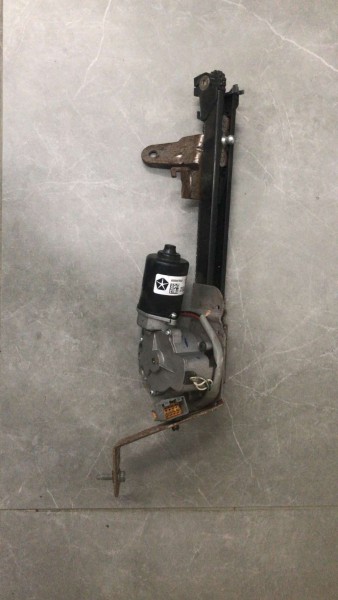 JEEP COMPASS BAGAJ KAPAĞI AÇMA MOTORU 68250076AD CP (DE-110)