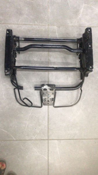 RENAULT KOLTUK YÜKSEKLİK AYAR MEKANİZMASI KIZAĞI 873518975R CP (IA-110)