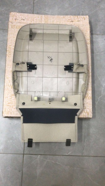 RENAULT LATİTUDE ÖN KOLTUK ARKA KAPLAMASI DÖŞEMESİ BAKALİTİ 87608-5007R 88361-SM060 YP (KE-120)