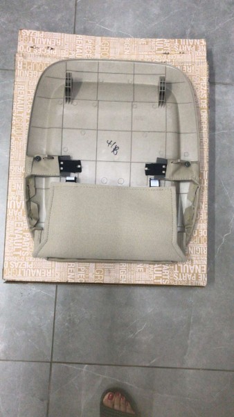 RENAULT LATİTUDE ÖN KOLTUK ARKA KAPLAMASI DÖŞEMESİ BAKALİTİ 87608-5007R 88361-SM060 YP (KE-120)