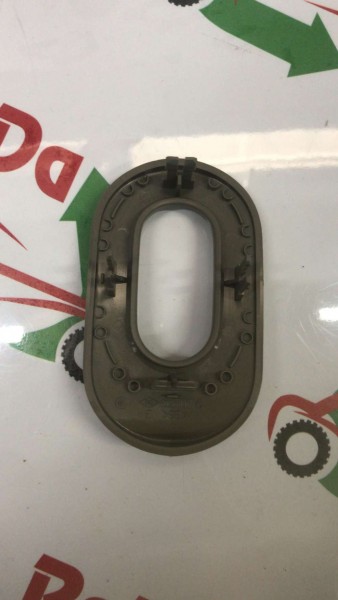 RENAULT MEGANE 2-3 ARKA KOLTUK KİLİT KAPAĞI BAKALİTİ GRİ 7701208834 YP (IA-124)