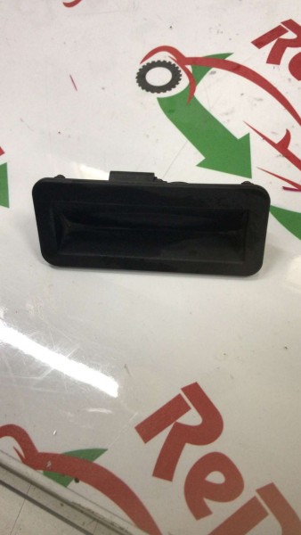 FORD FİESTA FOCUS BAGAJ AÇMA DÜĞMESİ BUTONU ANAHTAR KOMPLE CP 6M51-19B154-AD (BB130)