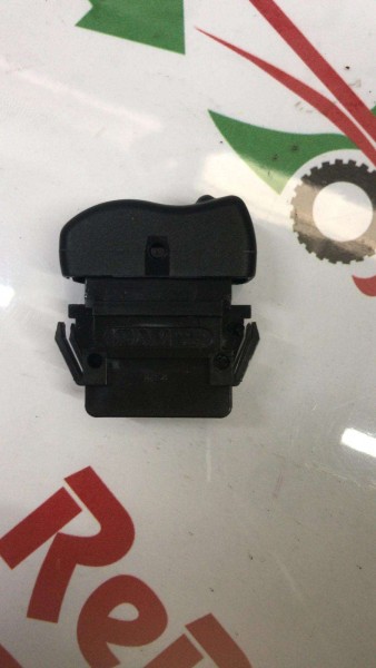 RENAULT EKSPRESS KALORİFER KUMANDA BUTONU DÜĞMESİ ORJİNAL YP 6001030111 (BB130)