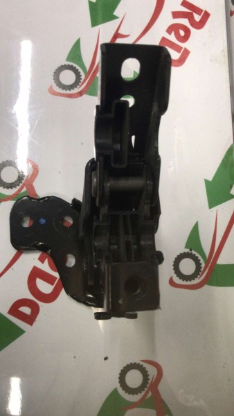 HYUNDAİ ARKA KOLTUK ORTA MENTEŞESİ CP 89710 89720 (ED110)
