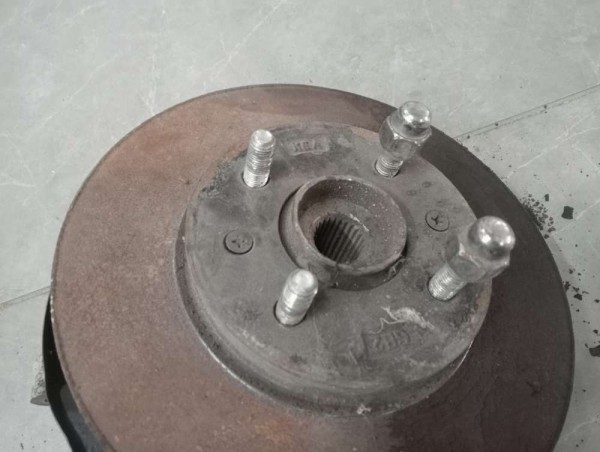 Hyundai i20 Sol Ön Aks Taşıyıcı Poryo Komple [51715-C8200] CP