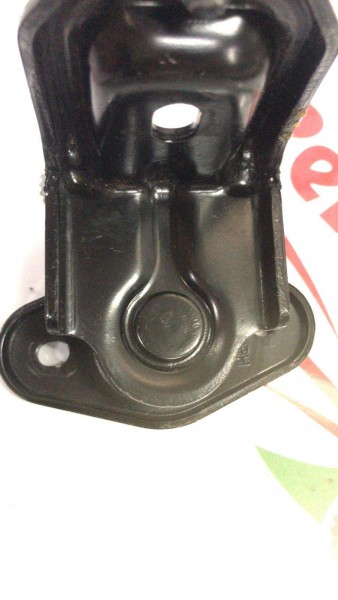 HYUNDAİ ARKA KOLTUK SAĞ MENTEŞESİ CP 89752 (ED110)