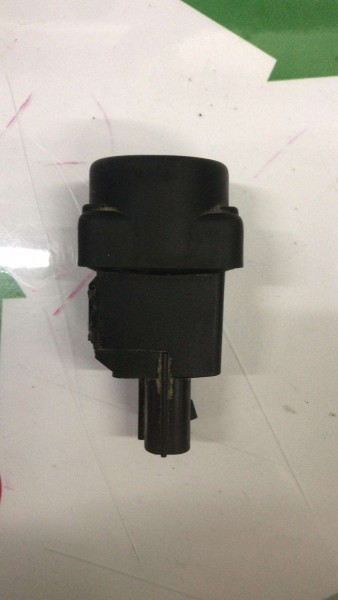 RENAULT MASTER KANGOO LAGUNA CLİO SAFRANE ŞOK KAPTÖRÜ DEVRE KESİCİ CP HP 7700306391 (BB130)