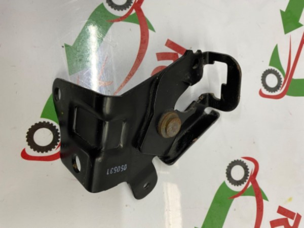 Ford Focus Arka Koltuk Menteşesi 4M51A613B90A CP (ED-110)