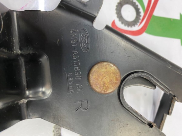 Ford Focus Arka Koltuk Menteşesi 4M51A613B90A CP (ED-110)