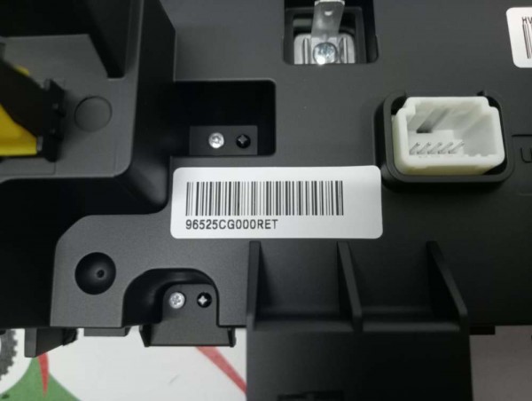 Hyundai Staria Multimedya Navigasyon Ekranı Paneli 96525-CG000 SP YP (JB-120)