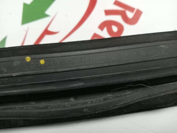 Renault Latitude Sol Arka Kapı Cam Fitili 823310018R CP (JE-120)