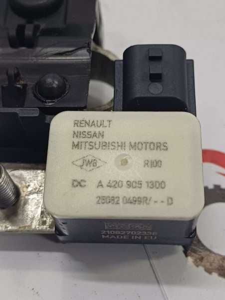 Renault Clio 5 Taliant Kutup Başı Akü Gerilim Kaptörü SP YP