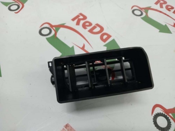 Renault Taliant Sağ Havalandırma Izgarası Menfezi [687502277R] SP YP [D-A-120]